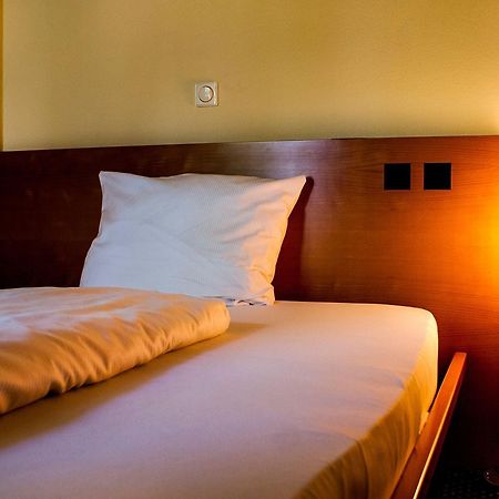 Plaza Suites Ruesselsheim Ngoại thất bức ảnh