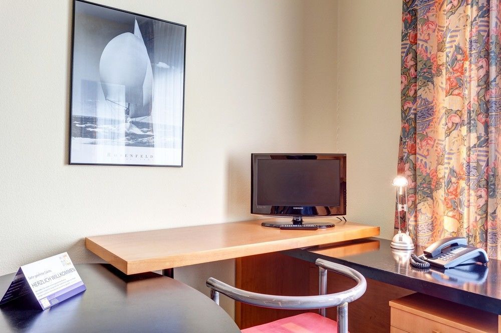 Plaza Suites Ruesselsheim Ngoại thất bức ảnh