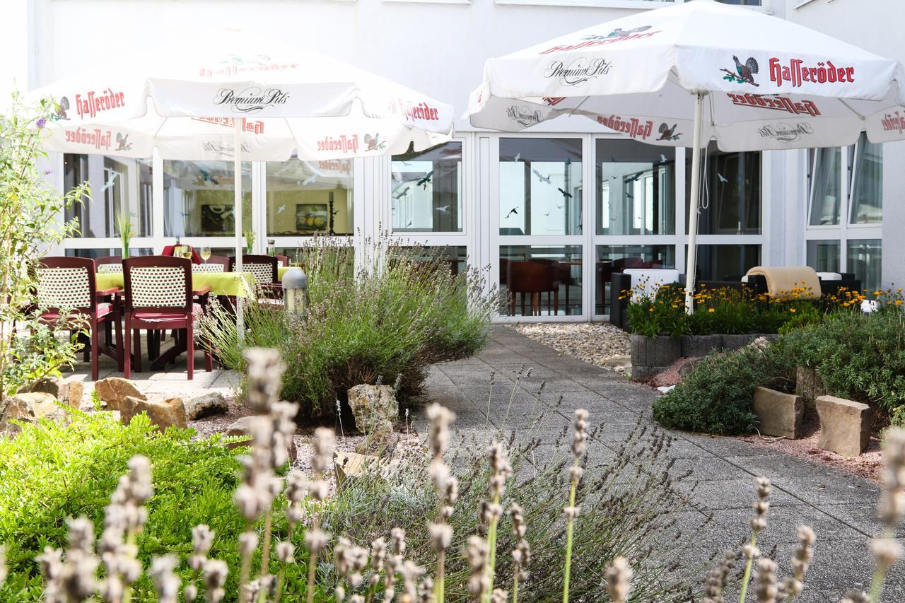Plaza Suites Ruesselsheim Ngoại thất bức ảnh