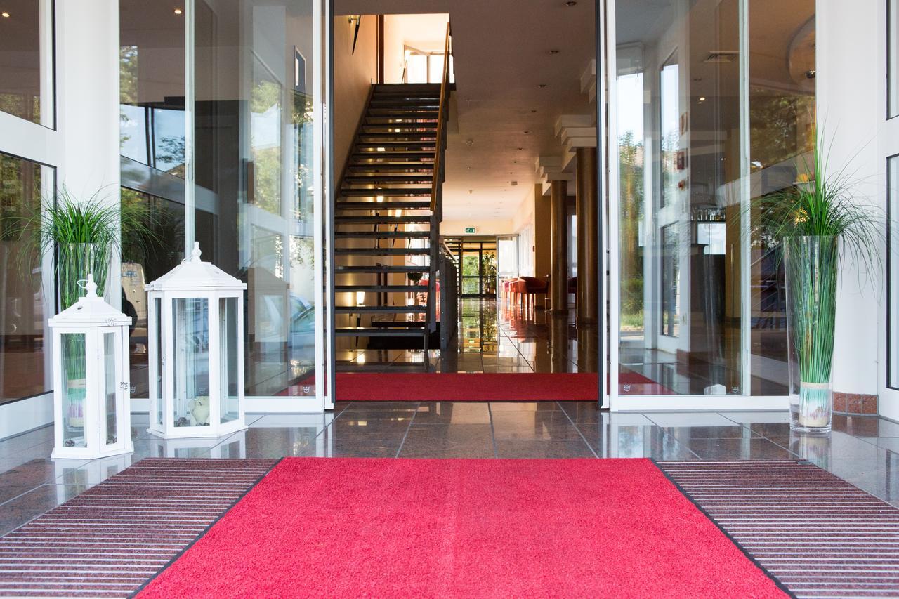 Plaza Suites Ruesselsheim Ngoại thất bức ảnh