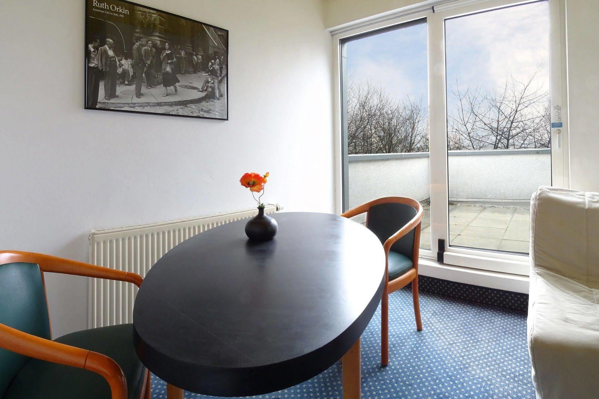 Plaza Suites Ruesselsheim Ngoại thất bức ảnh