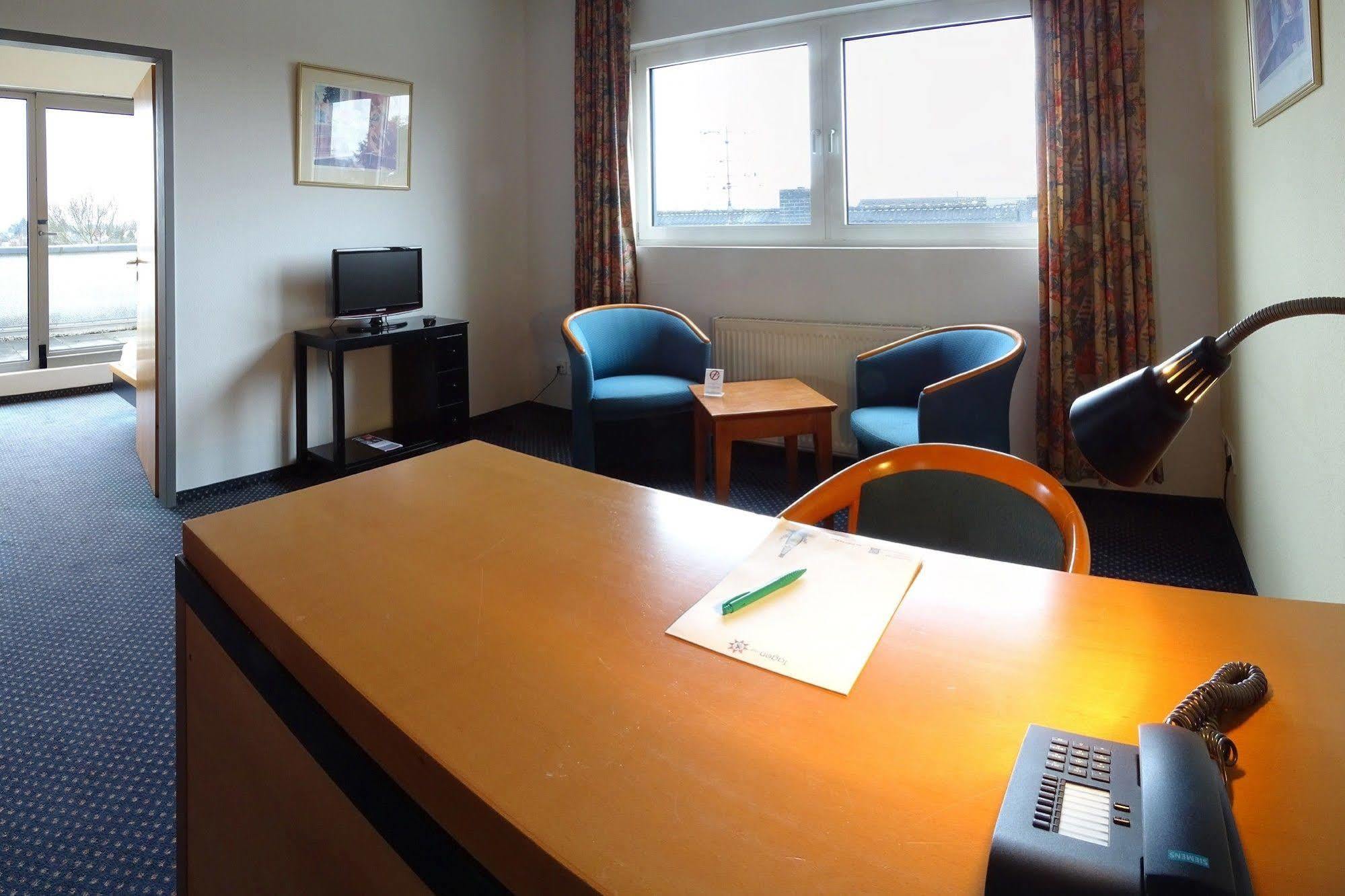 Plaza Suites Ruesselsheim Ngoại thất bức ảnh