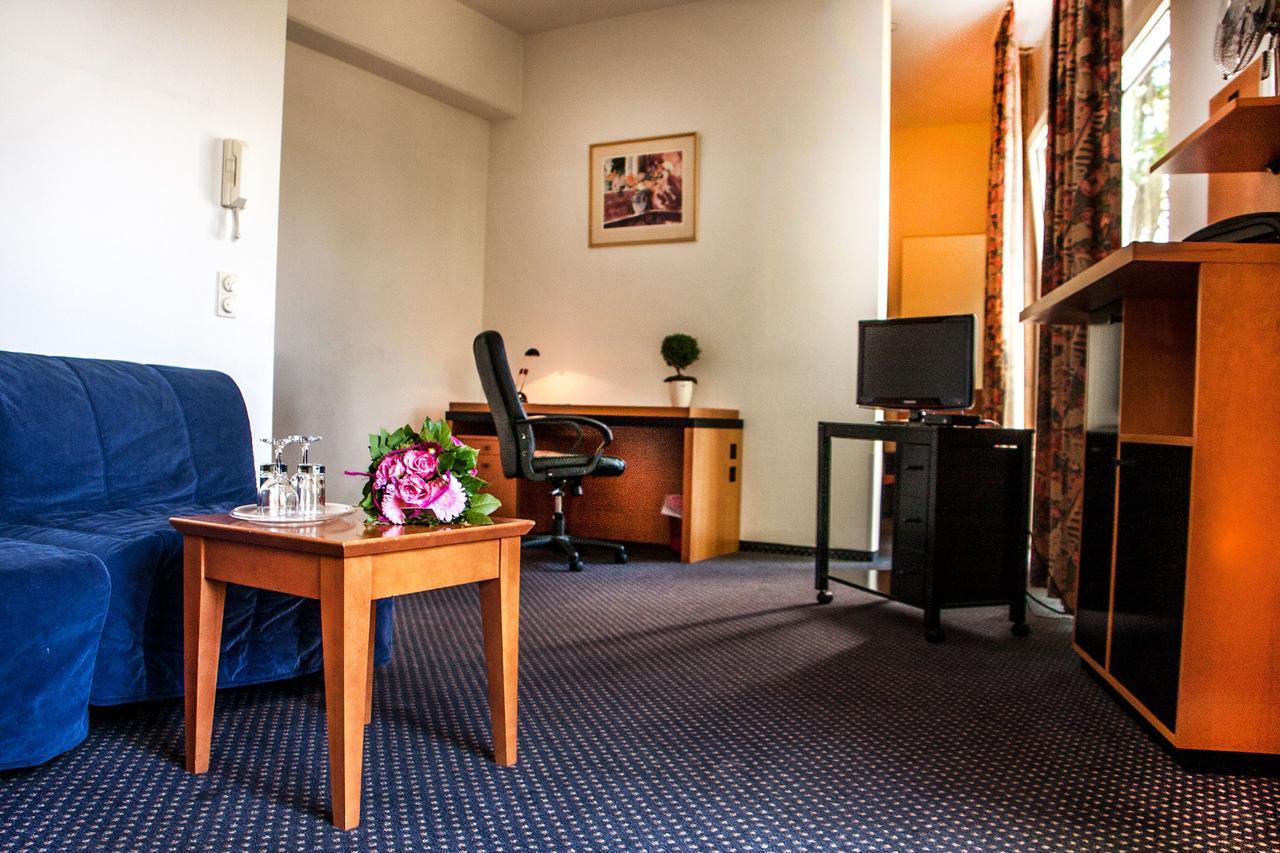 Plaza Suites Ruesselsheim Ngoại thất bức ảnh